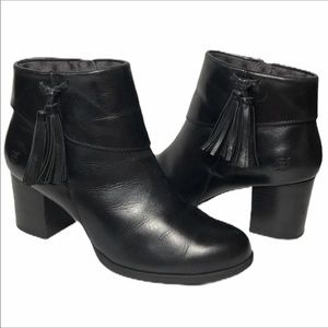 Born Black Leather Zip Tassel Ankle Boots Size 10
